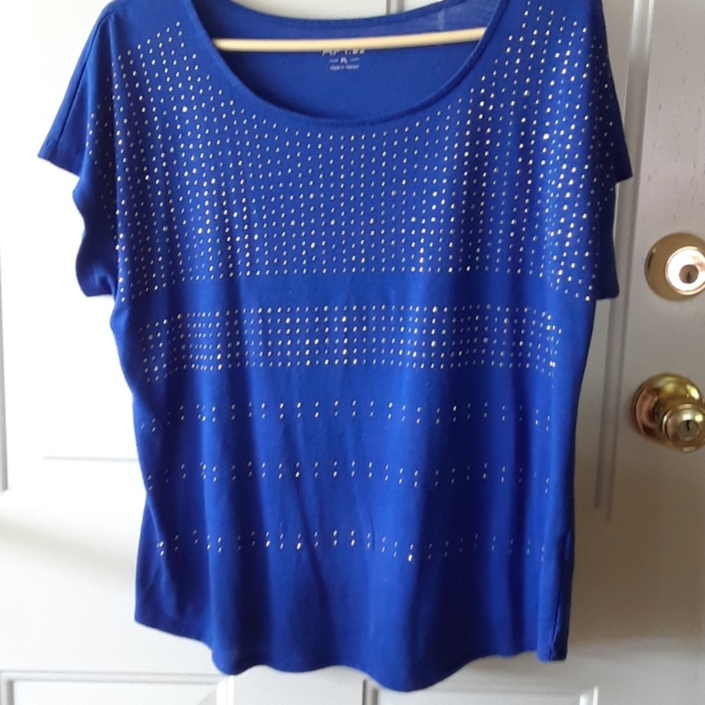 Blue top